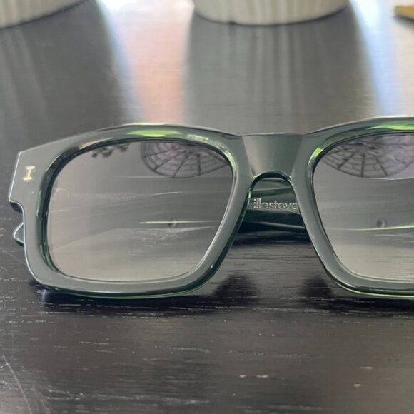 illesteva Vito Sunglasses - limited edition color (green) - Picture 4 of 6